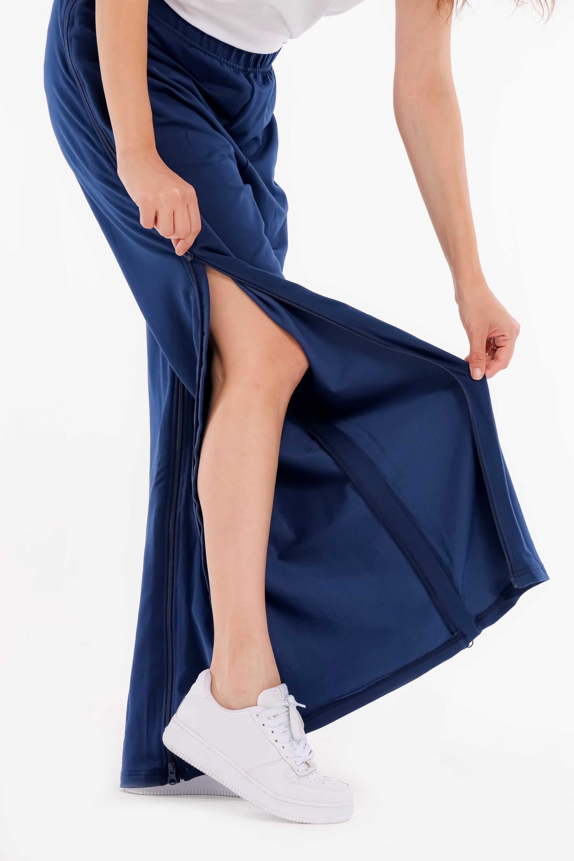 Adaptive Bedbound Patient Care Trousers Zip-Open Inseam 1